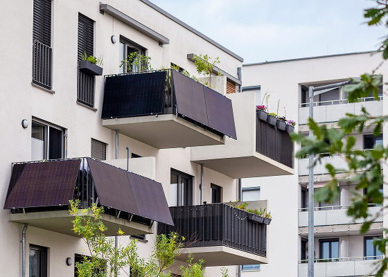 Wir von Solarmodule Gladbeck haben bereits zahlreiche Balkonkraftwerke bei unseren Kunden angebracht.